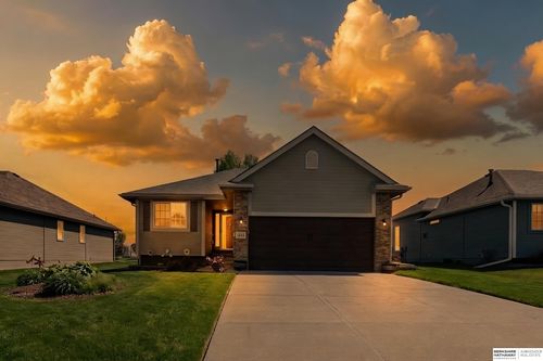 2509 Aberdeen Dr, Papillion, NE, 68133-4406 | Card Image