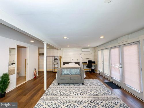 9300 Colesville Rd, SILVER SPRING, MD, 20901-4818 | Card Image