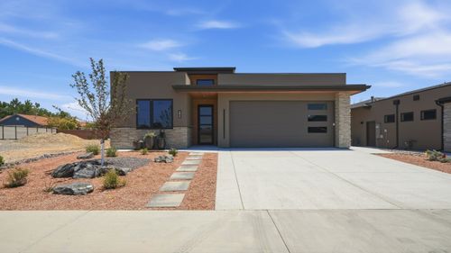690 Base Ct, Grand Junction, CO, 81506-8311 | Card Image