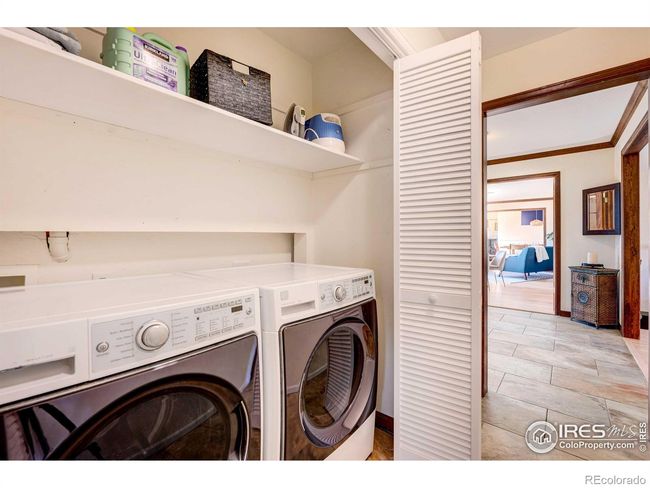Main level laundry | Image 23