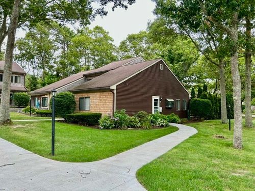 20-20 Roundhouse Rd, Bourne, MA, 02532-3874 | Card Image