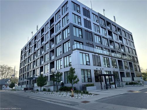 524-690 King St W, Kitchener, ON, N2G0B9 | Card Image