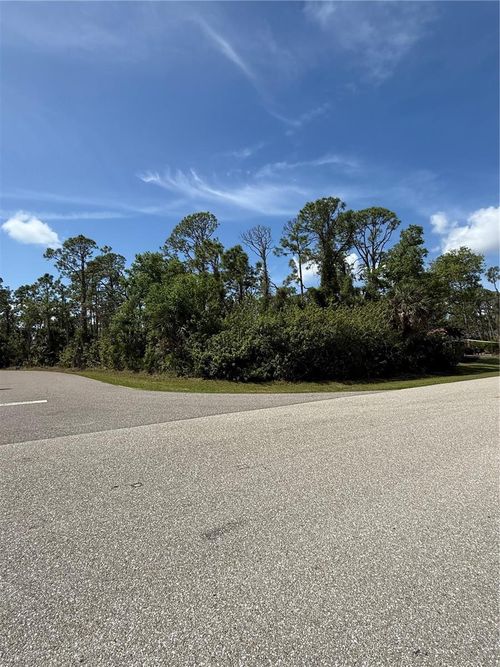 5101 Hopkins Ave, Port Charlotte, FL, 33981-5028 | Card Image