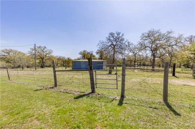 5732 Rose Hill Rd, House other with 2 bedrooms, 2 bathrooms and null parking in Calvert TX | Image 24