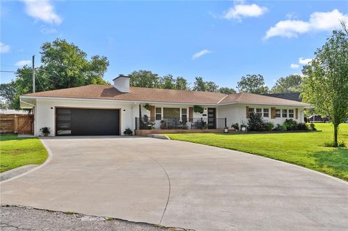 610 W Clark St, Butler, MO, 64730-1004 | Card Image