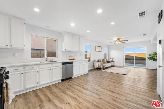 1761 E Avenue H5, House other with 4 bedrooms, 2 bathrooms and null parking in Lancaster CA | Image 12
