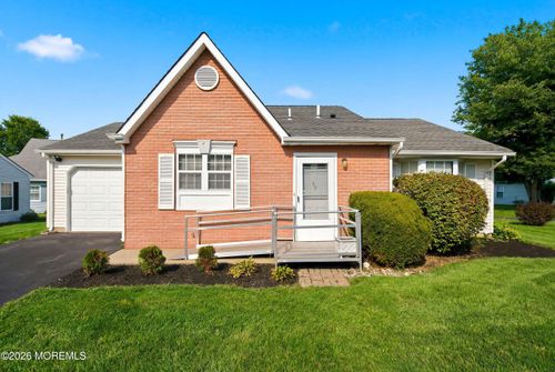 39 Datchet Close, Freehold, NJ, 07728-3821 | Card Image