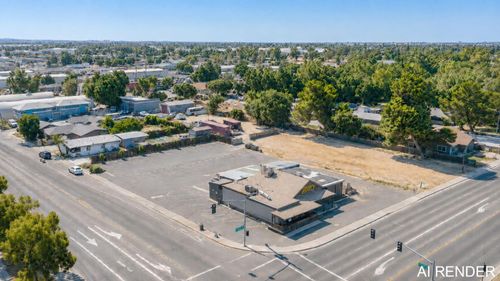 25 East, Woodland, CA, 95776 | Card Image