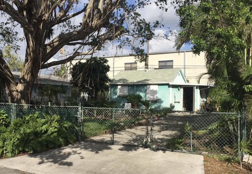 212 E 25th Street, Riviera Beach, FL, 33404 | Card Image