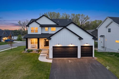 429 Collova Dr, Vadnais Heights, MN, 55127-6604 | Card Image