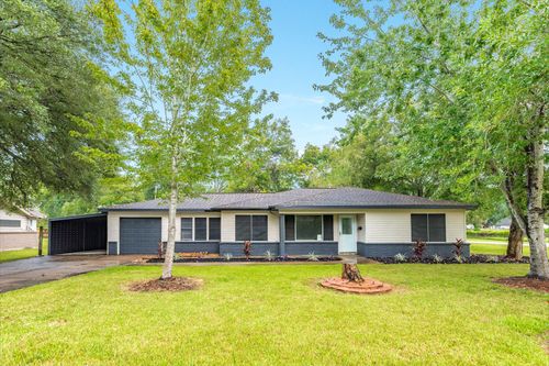 902 Brockman St, Sweeny, TX, 77480-2612 | Card Image