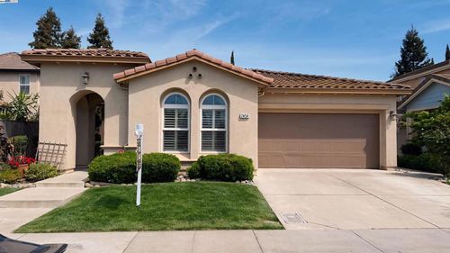 2454 Legacy Way, Lodi, CA, 95242-4809 | Card Image