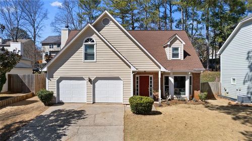9045 Club River Dr, Roswell, GA, 30076-4433 | Card Image