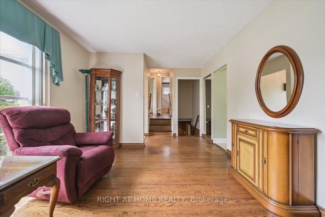 12 Eldon Crt, House other with 3 bedrooms, 2 bathrooms and 4 parking in Brampton ON | Image 10
