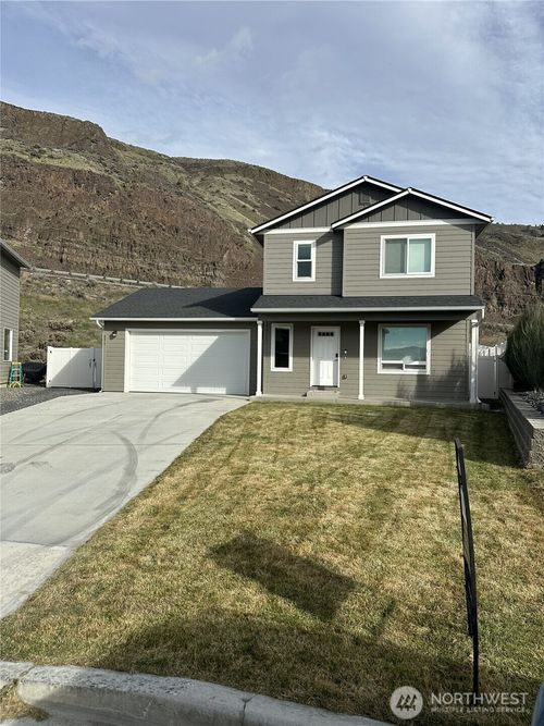 271 George Loop, Rock Island, WA, 98850-6107 | Card Image