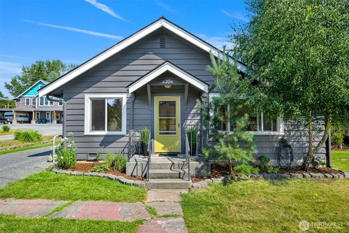 3304 Bennett Dr, Bellingham, WA, 98225-1116 | Card Image