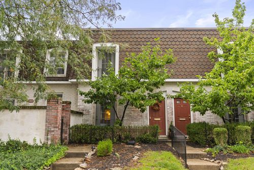 97-2866 Chateau Cir, Upper Arlington, OH, 43221-2560 | Card Image