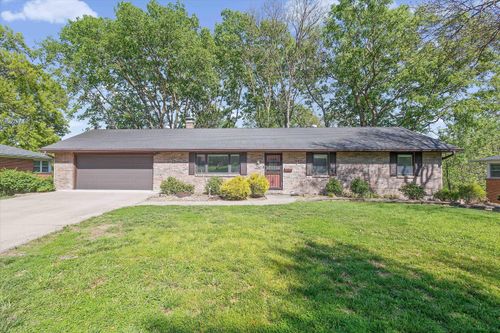 367 Crown Pt, COLUMBIA, MO, 65203-2202 | Card Image