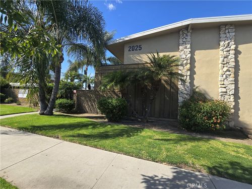 apt-g-2025 E Whiting Ave, Fullerton, CA, 92831-4135 | Card Image