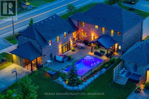 50 Sandalwood Crescent, Niagara-on-the-Lake (St. Davids), ON, L0S1P0 | Card Image