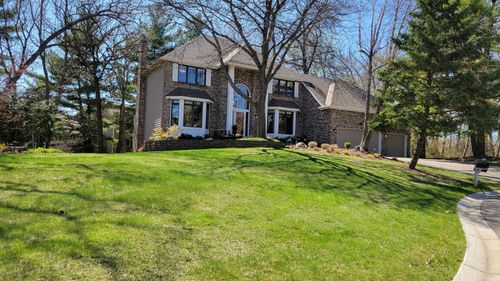 17683 Kingswood Cir, Lakeville, MN, 55044-5210 | Card Image