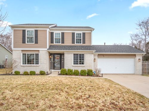 90 Arbor Ave, Sugar Grove, IL, 60554-5401 | Card Image