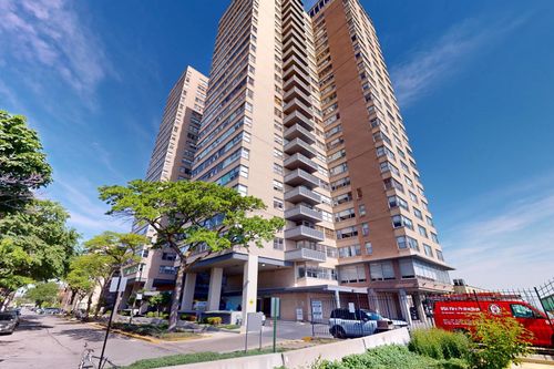18e-6301 N Sheridan Rd, Chicago, IL, 60660-1764 | Card Image