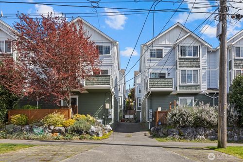 apt-b-1108 29th Ave S, Seattle, WA, 98144-3165 | Card Image