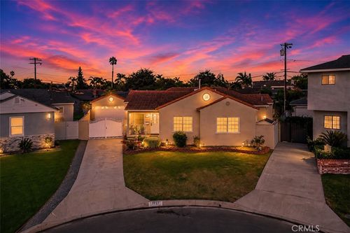 8067 Otto St, Downey, CA, 90240-3818 | Card Image