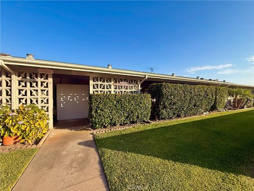 223j-13081 Oak Hills Dr, Seal Beach, CA, 90740-3235 | Card Image
