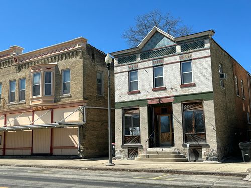 127 S Lake St, HUSTISFORD, WI, 53034-9595 | Card Image
