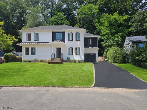 50 Huntley Rd, Summit, NJ, 07901-4057 | Card Image