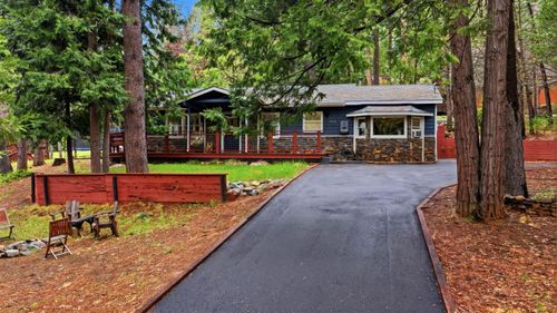 2273 Flanders Dr, Arnold, CA, 95223-7292 | Card Image
