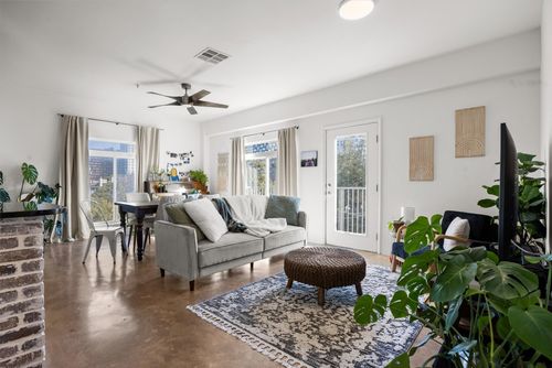 apt-407-910 W 25th St, Austin, TX, 78705-4432 | Card Image
