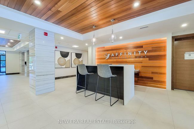 212 - 320 Plains Rd E, Condo with 2 bedrooms, 2 bathrooms and 1 parking in Burlington ON | Image 7