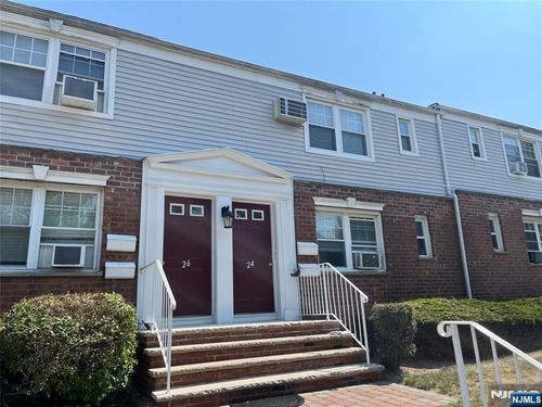 24 Hastings Ave, Rutherford, NJ, 07070-1810 | Card Image