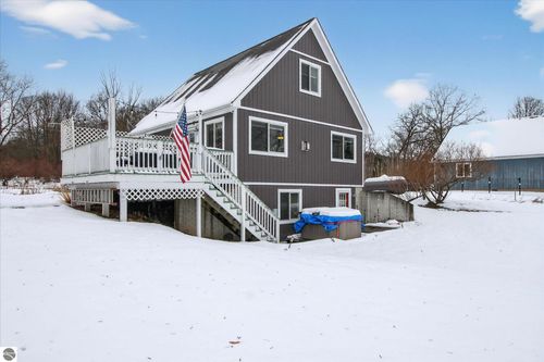 740 N Rolland Rd, Weidman, MI, 48893-9613 | Card Image