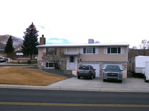 2235 Colorado Drive, Green River, WY, 82935 | Card Image