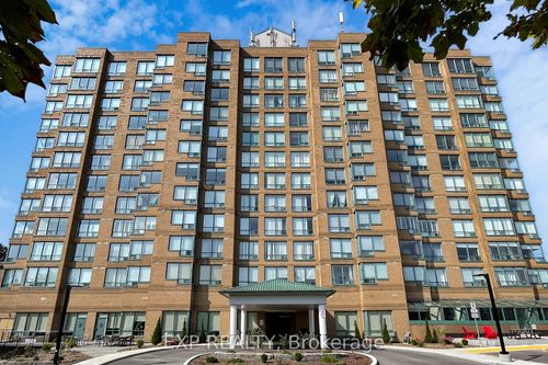 711-711 Rossland Rd E, Whitby, ON, L1N8Z1 | Card Image