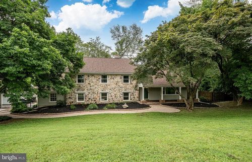 76 Dogwood Ln, GLEN MILLS, PA, 19342-1328 | Card Image