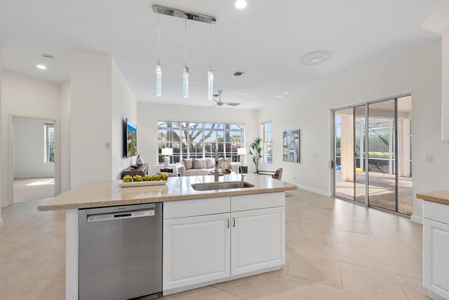 8774 Lakes Blvd, House other with 3 bedrooms, 3 bathrooms and null parking in West Palm Beach FL | Image 16