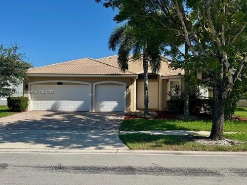 14817 Sw 54th St, Miramar, FL, 33027-3682 | Card Image