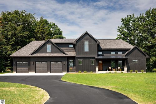 720 S East Silver Lake Rd, Traverse City, MI, 49685-9340 | Card Image