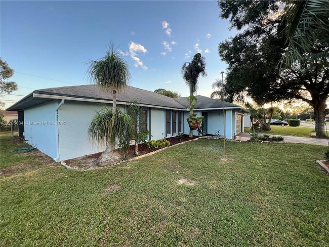 1921 Sw Hickock Ter, House other with 3 bedrooms, 2 bathrooms and null parking in Port St. Lucie FL | Image 52