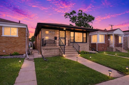 12631 S Justine St, Calumet Park, IL, 60827-6009 | Card Image