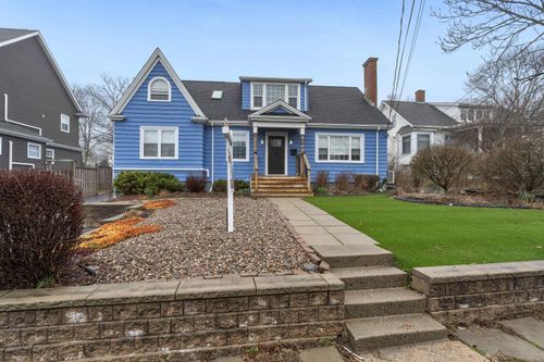 6705 Quinpool Road, Halifax, NS, B3L1C1 | Card Image