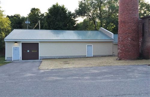 unit-3-326 Main Street, Fremont, NH, 04044 | Card Image