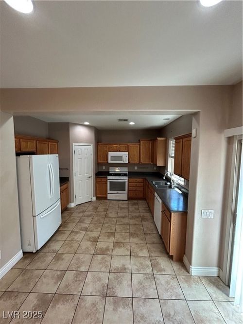2625 Le Pontet Ter, Henderson, NV, 89044-0425 | Card Image