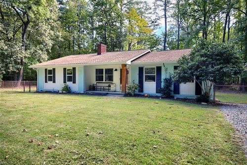 764 Lovers Ln, Mathews, VA, 23109-2207 | Card Image