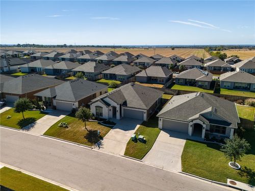 815 Cross Drive, Temple, TX, 76502 | Card Image